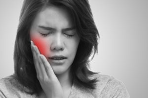 Woman with dental pain